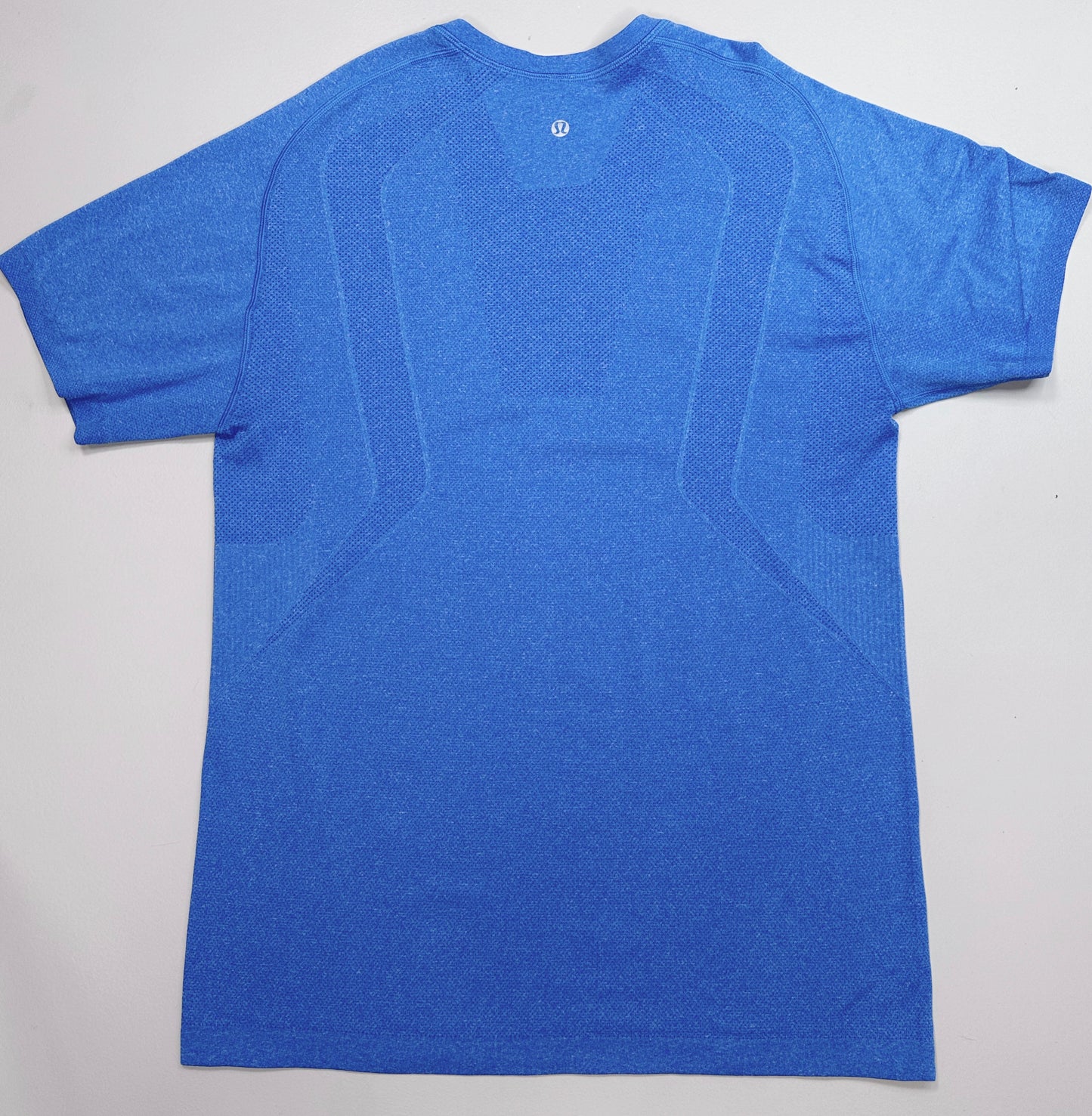 Lululemon Men's Royal Blue Tee - Size M