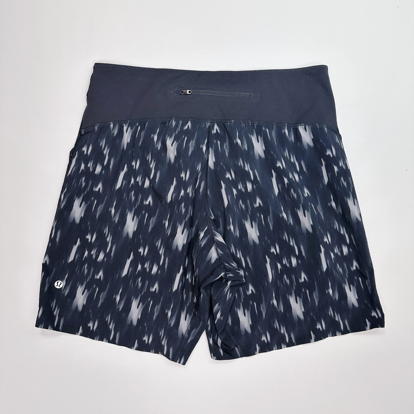 Lululemon Men's Black Patterned Shorts - Size L