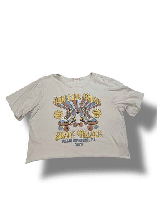 Altar’d State Graphic tee- Size M